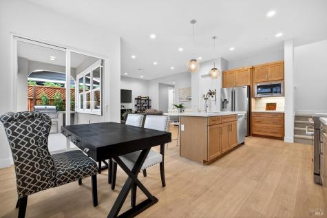 329 Cornell Street Windsor CA 9549