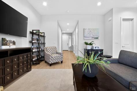 329 Cornell Street Windsor CA 9549