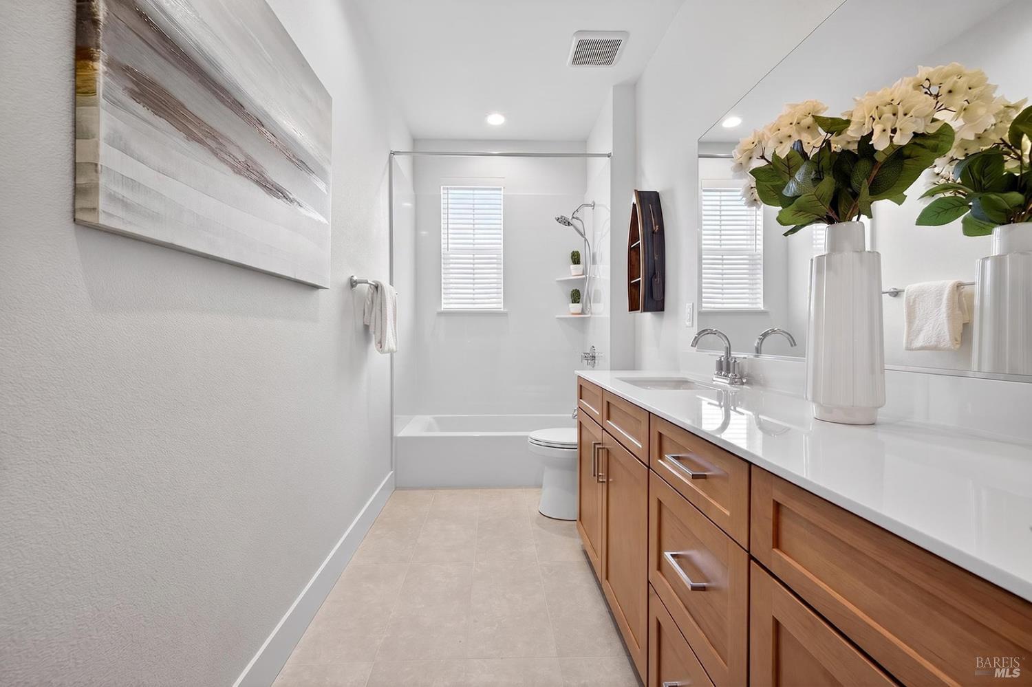 329 Cornell Street Windsor CA 9549