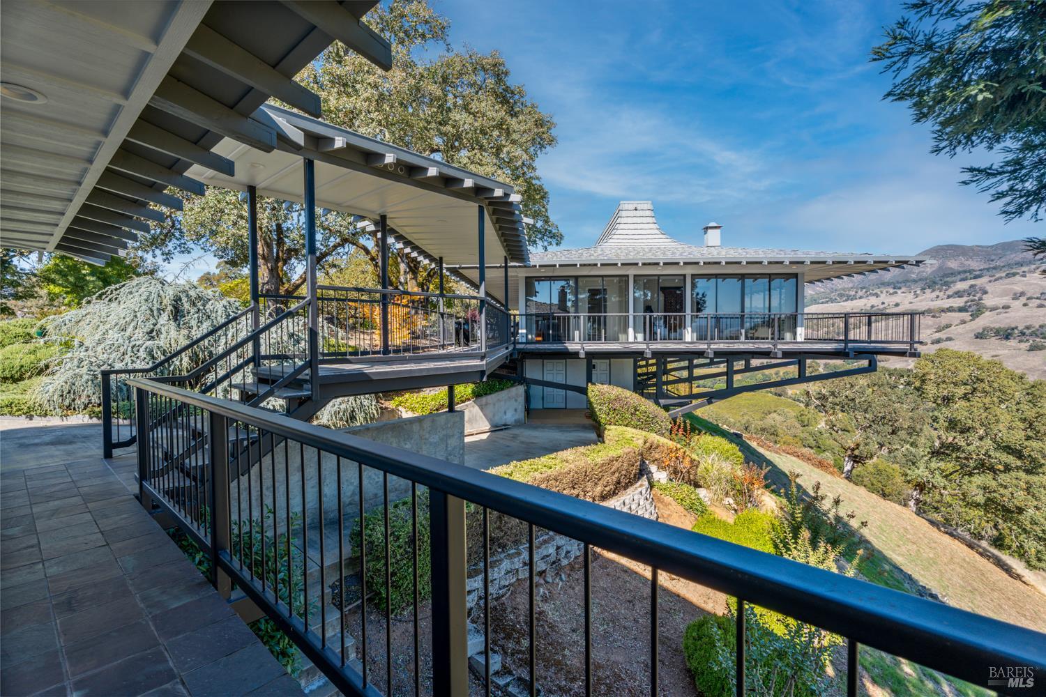 241 Henry Station Road Ukiah CA 95482