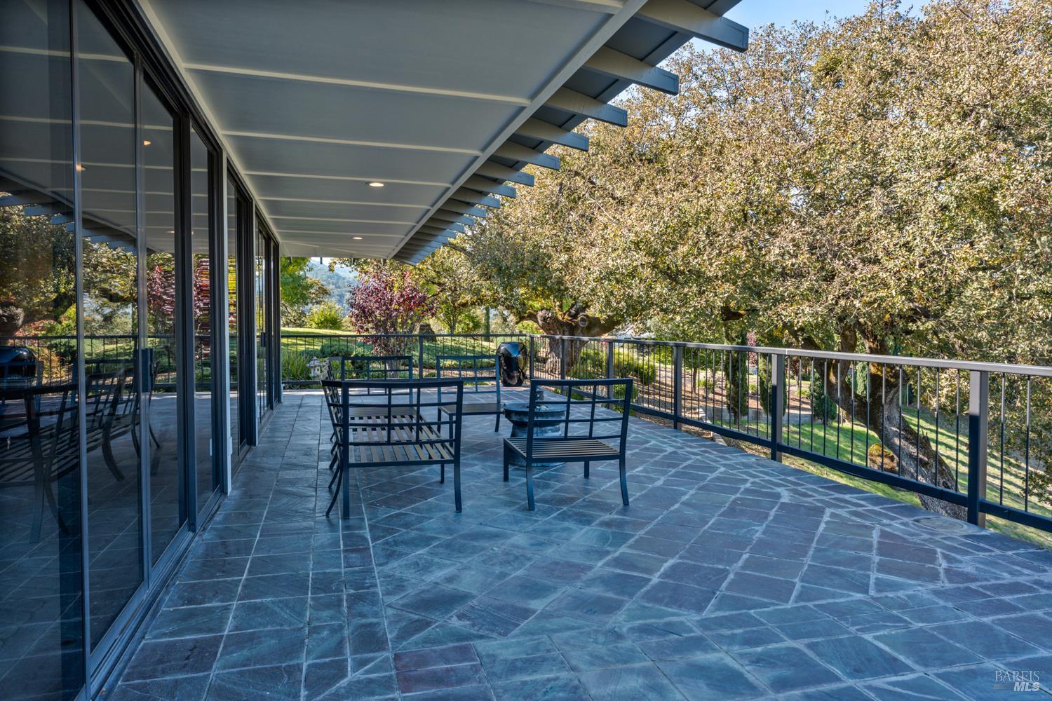 241 Henry Station Road Ukiah CA 95482