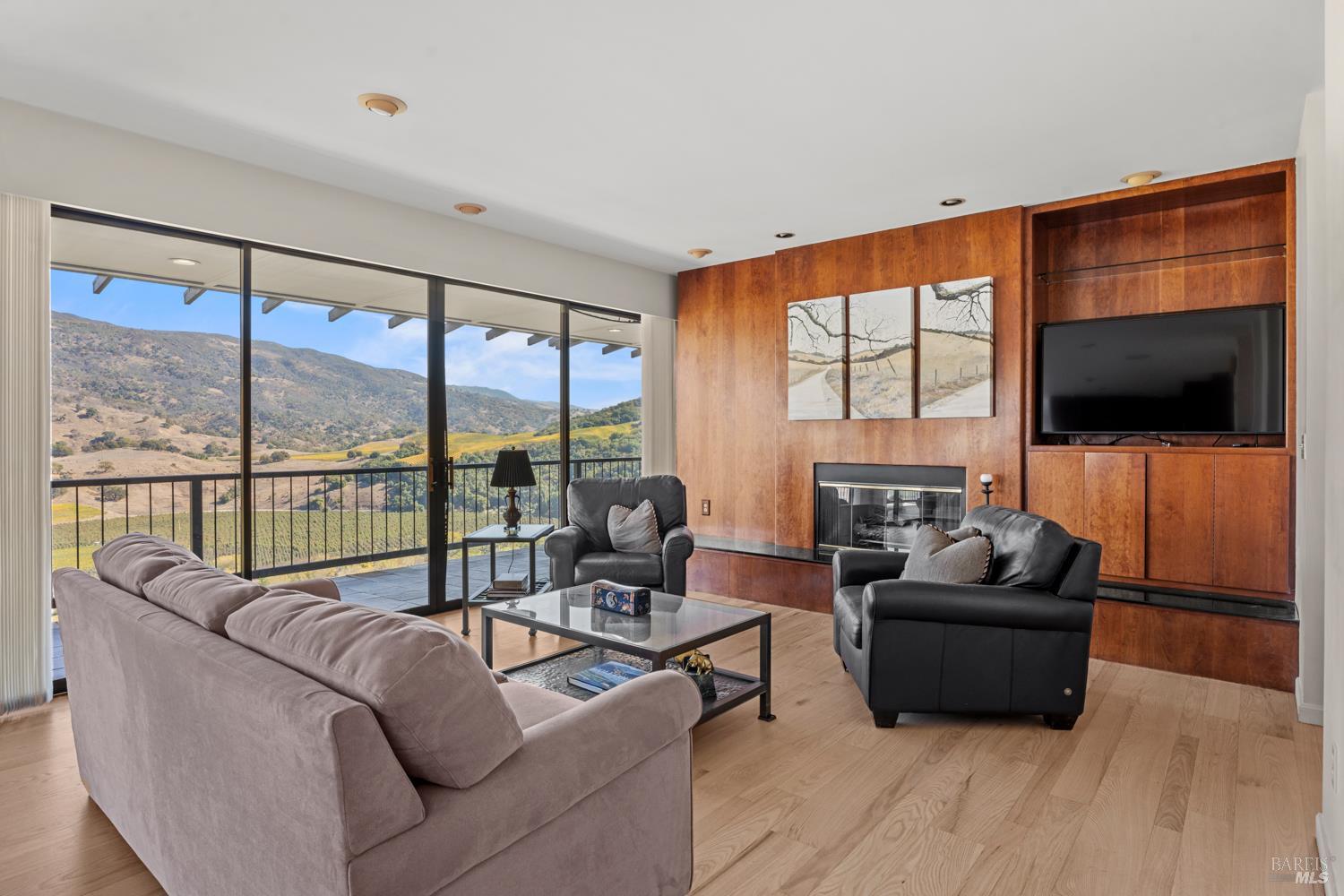 241 Henry Station Road Ukiah CA 95482