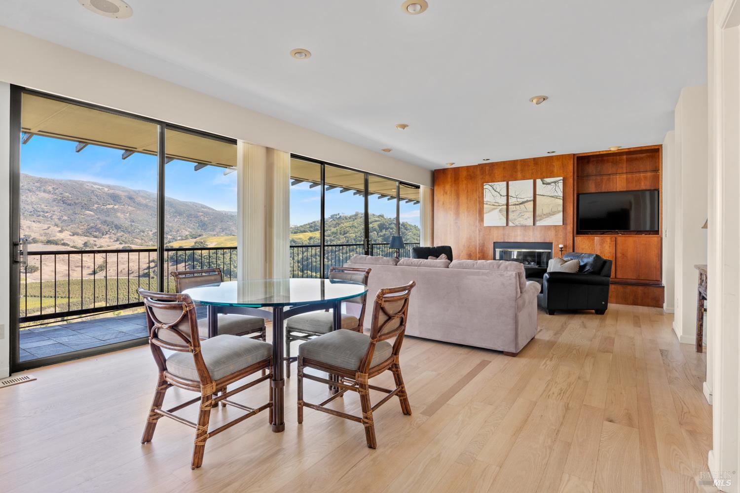 241 Henry Station Road Ukiah CA 95482