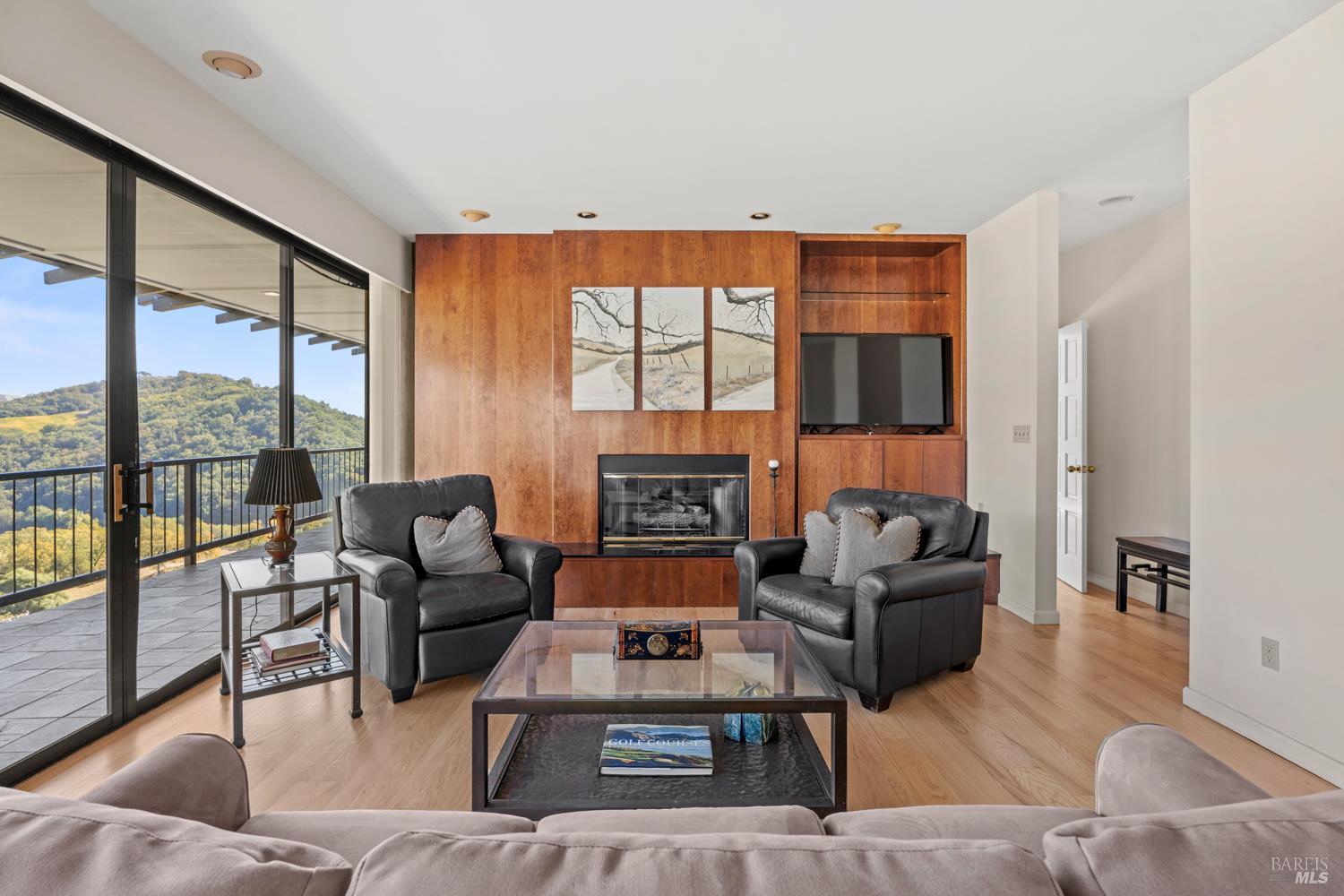241 Henry Station Road Ukiah CA 95482