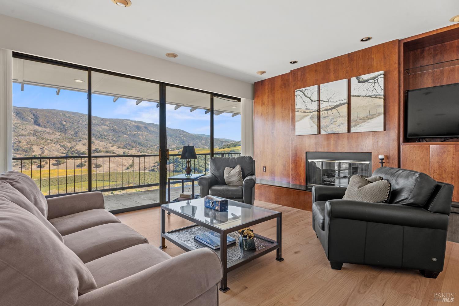 241 Henry Station Road Ukiah CA 95482