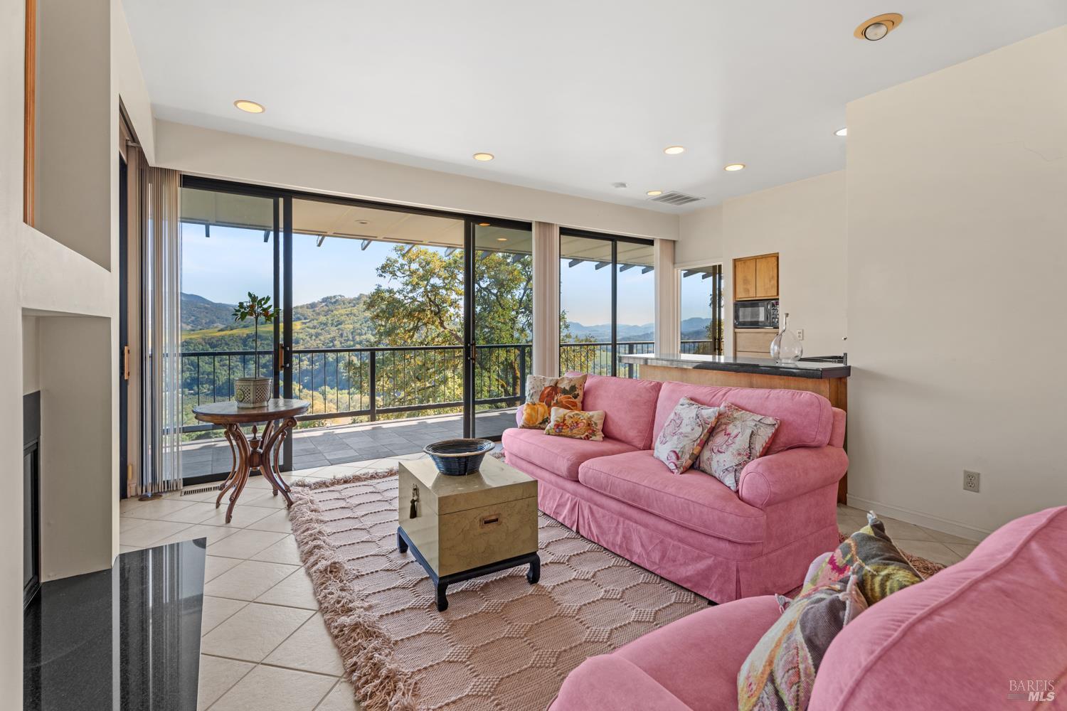 241 Henry Station Road Ukiah CA 95482
