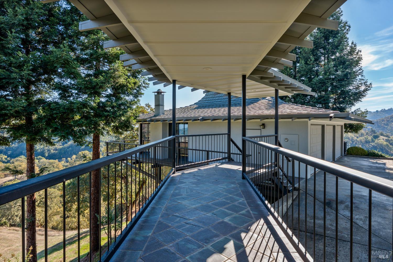 241 Henry Station Road Ukiah CA 95482