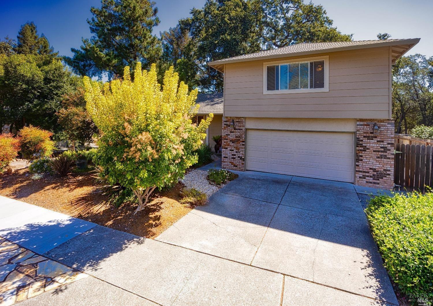 1632 Cunningham Way Santa Rosa CA 95403
