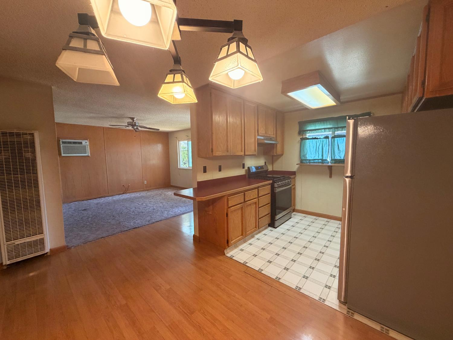 15883 Warfield Lathrop CA 95330