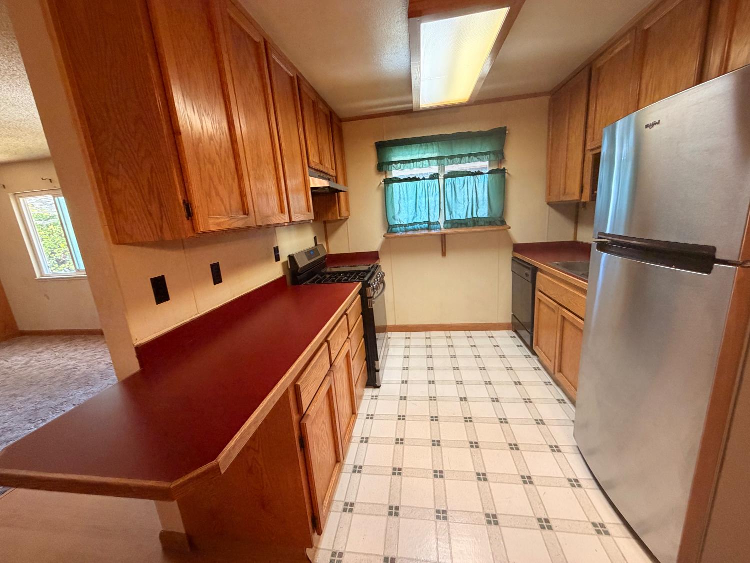 15883 Warfield Lathrop CA 95330