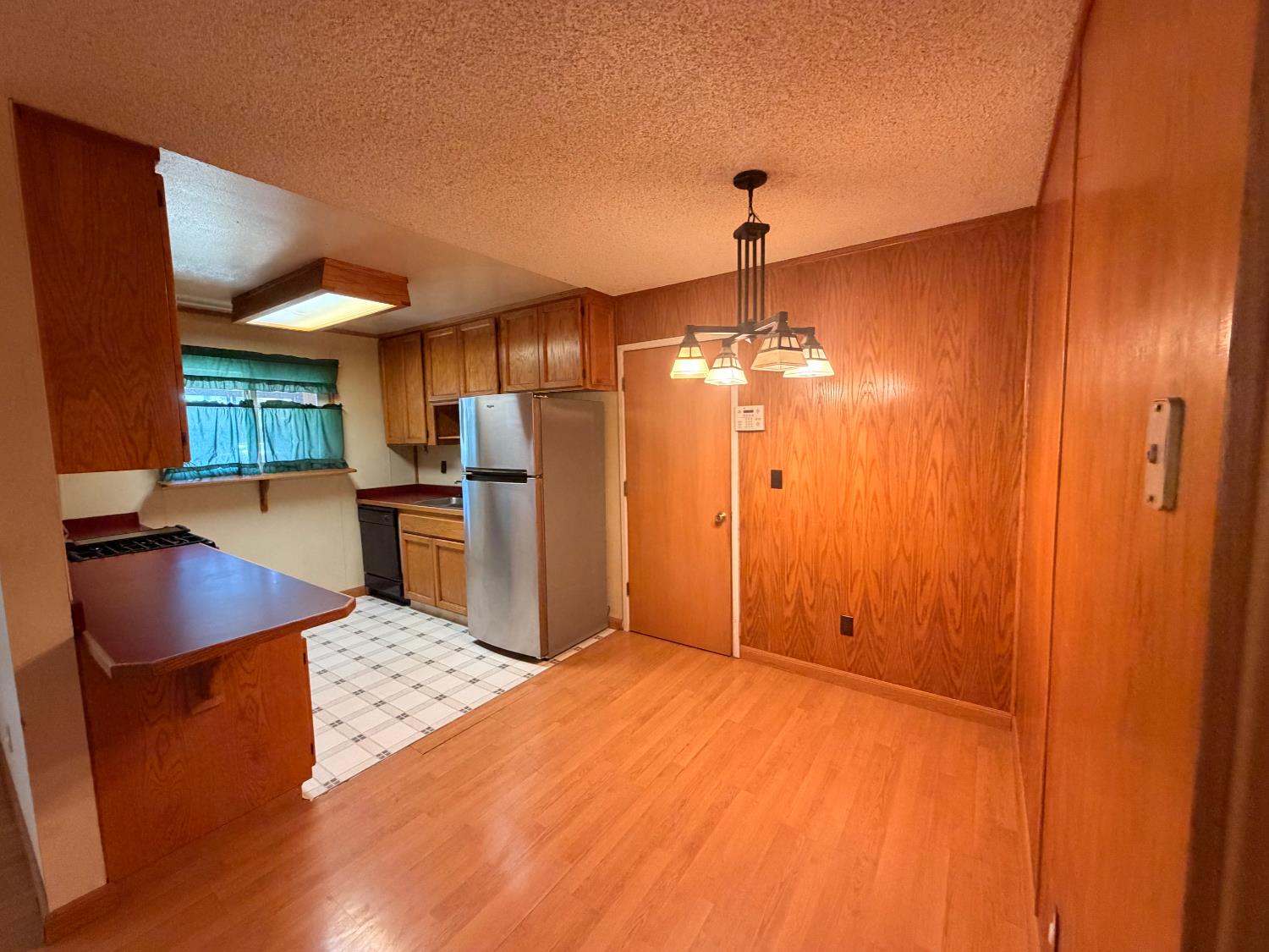 15883 Warfield Lathrop CA 95330