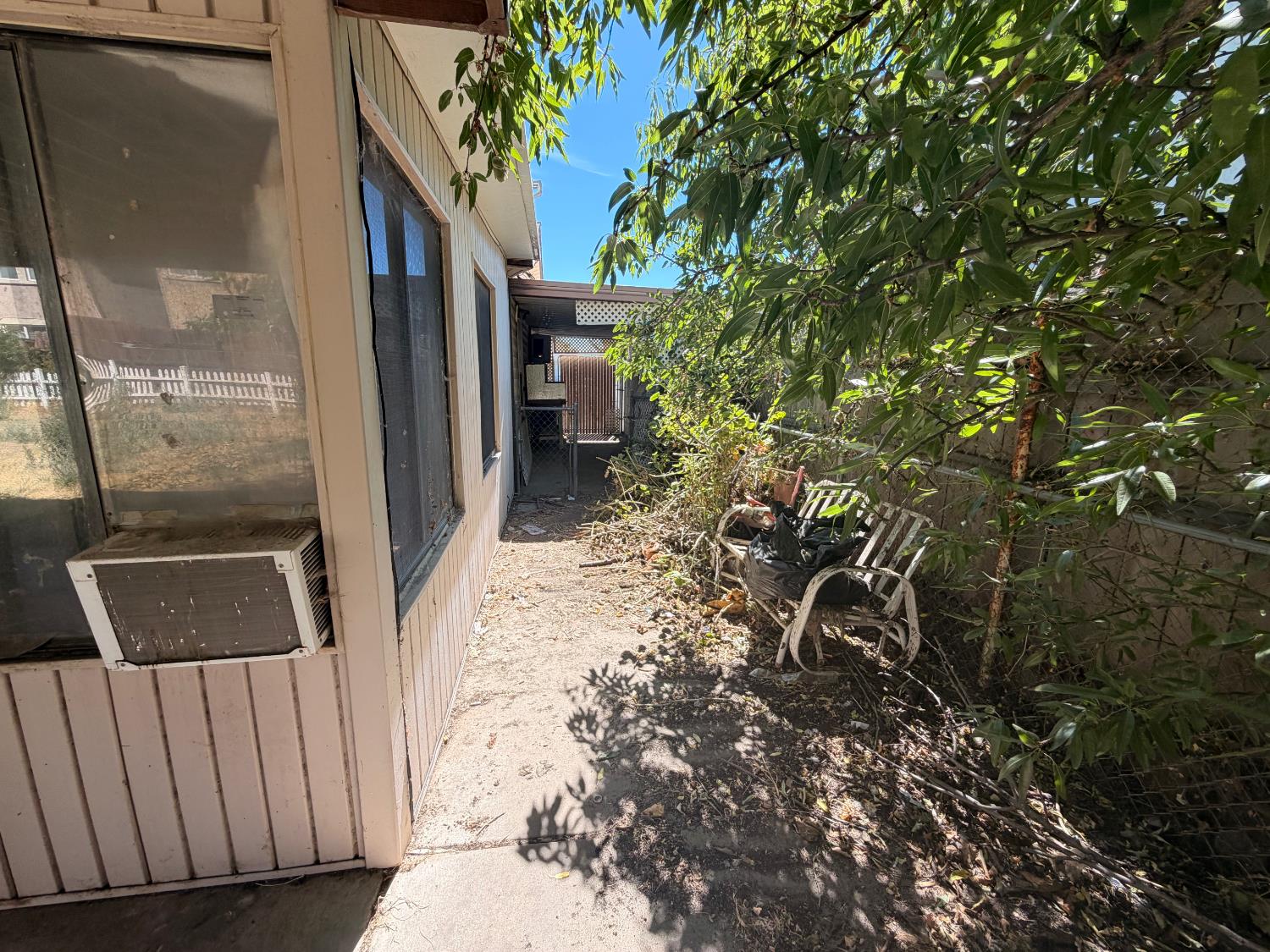 15883 Warfield Lathrop CA 95330