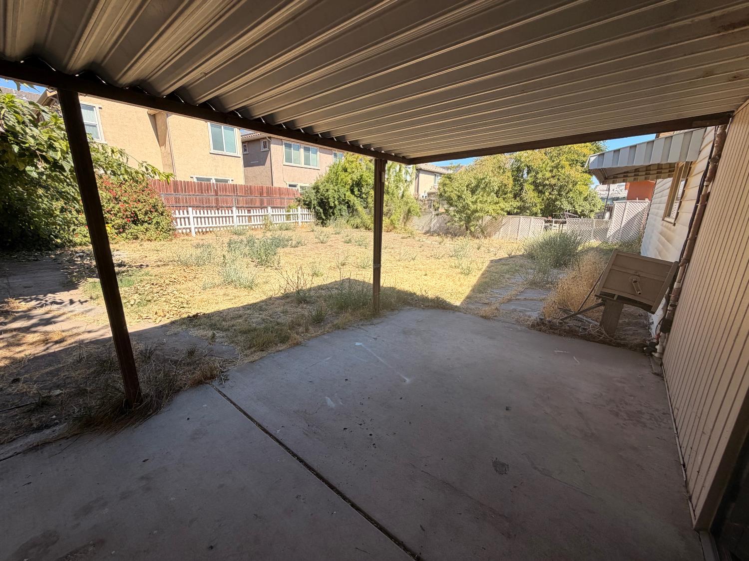 15883 Warfield Lathrop CA 95330