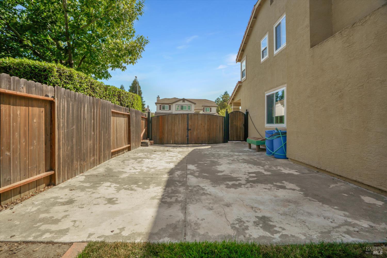 818 Summerbreeze Drive Vacaville CA 95687