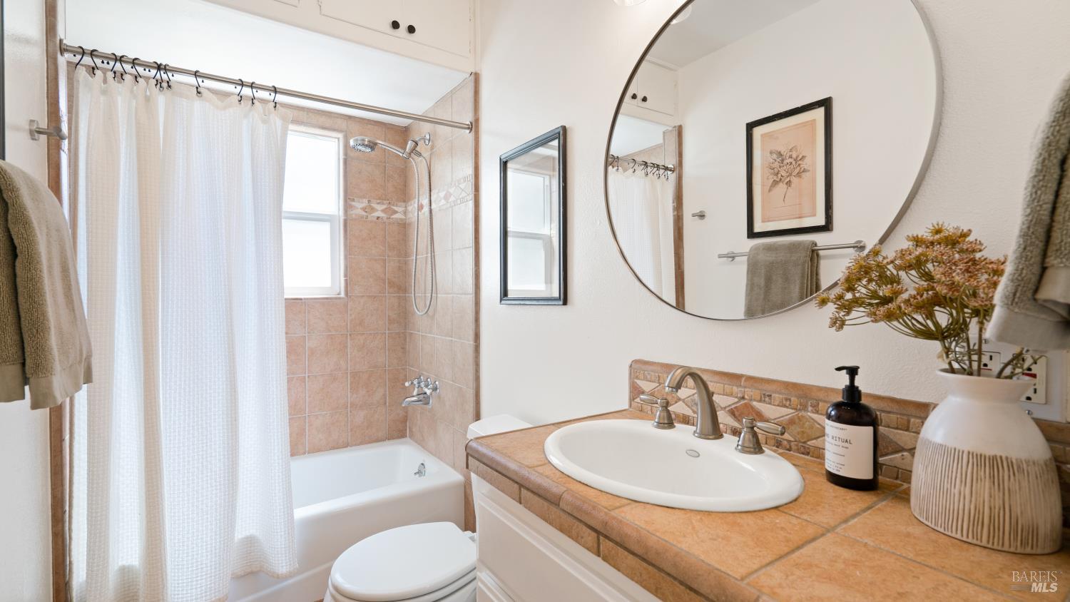 111-115 Haverfield Lane Petaluma CA 94952