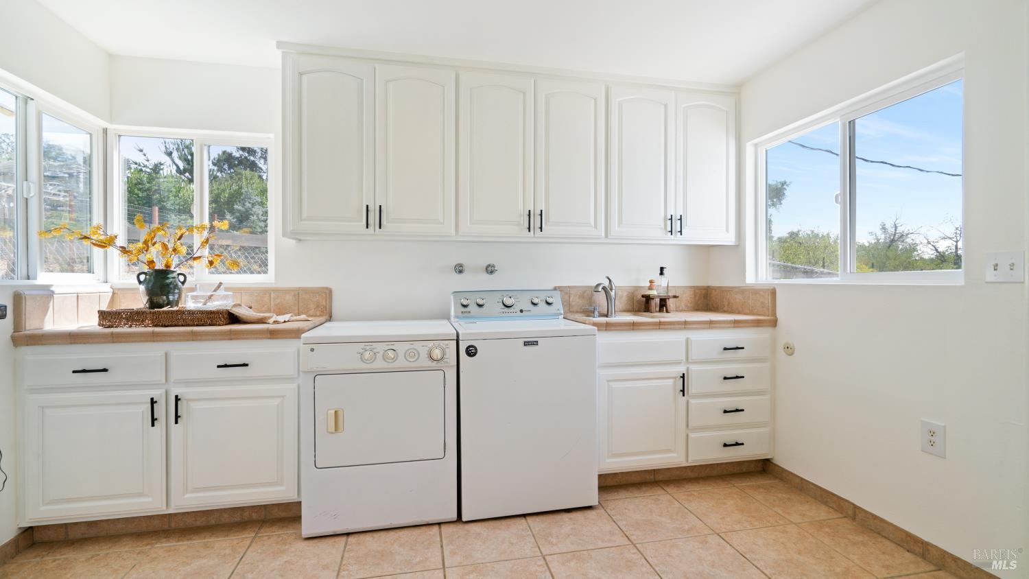 111-115 Haverfield Lane Petaluma CA 94952