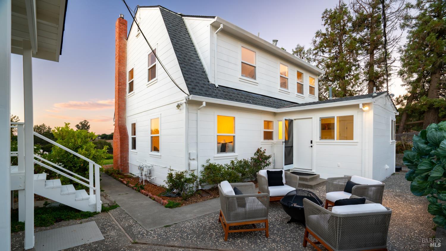 111-115 Haverfield Lane Petaluma CA 94952