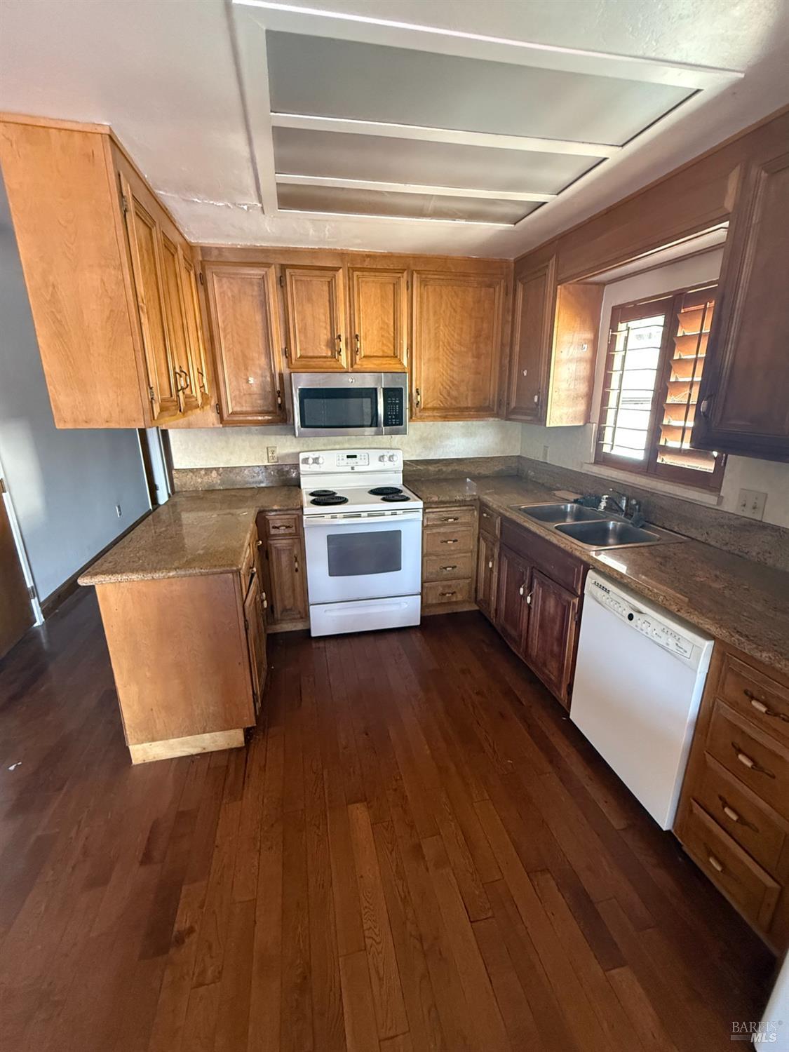 688 Keys Boulevard Clearlake Oaks CA 95423