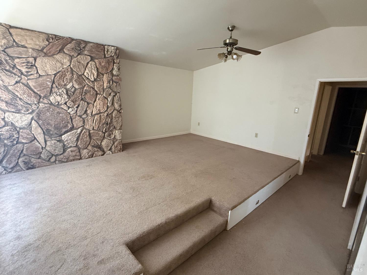 688 Keys Boulevard Clearlake Oaks CA 95423