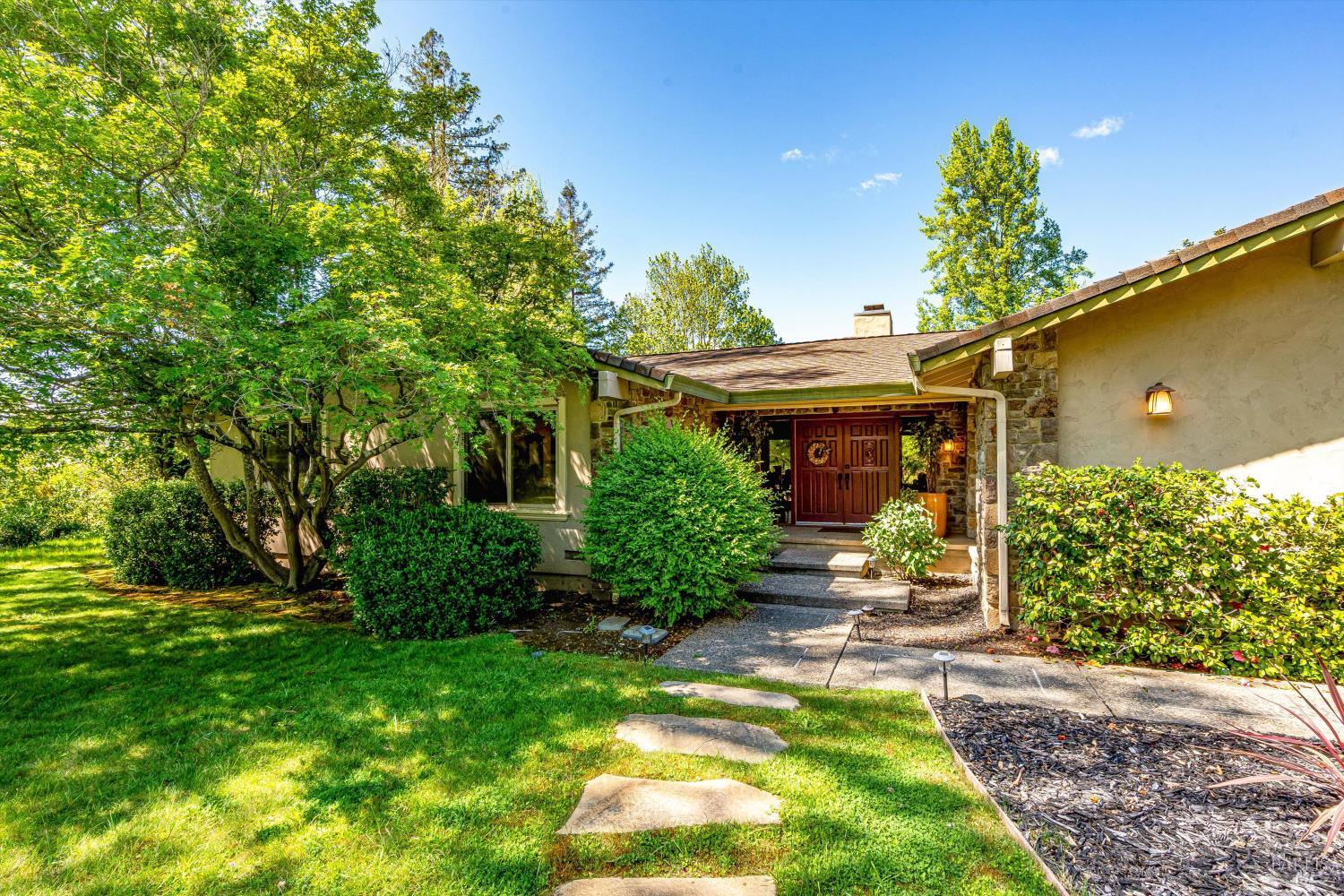 1040 Mount George Avenue Napa CA 94558