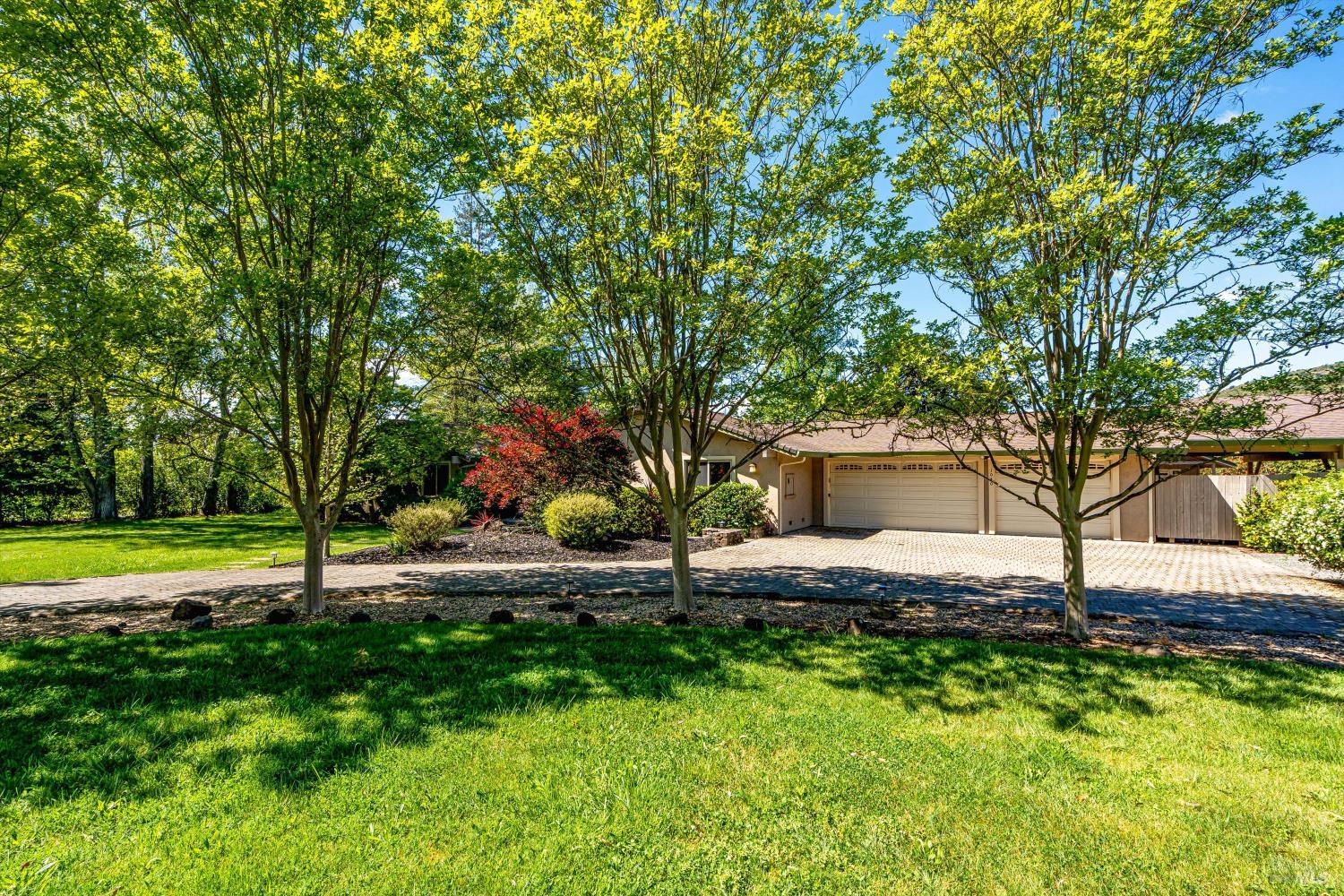 1040 Mount George Avenue Napa CA 94558