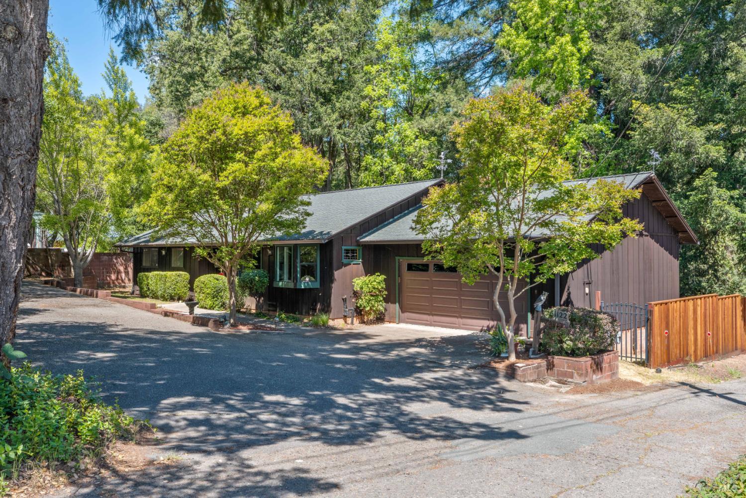 1122 W Standley Street Ukiah CA 95482