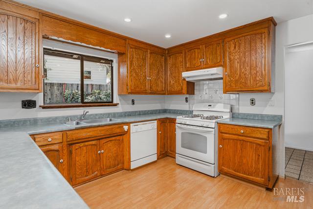 1122 W Standley Street Ukiah CA 95482