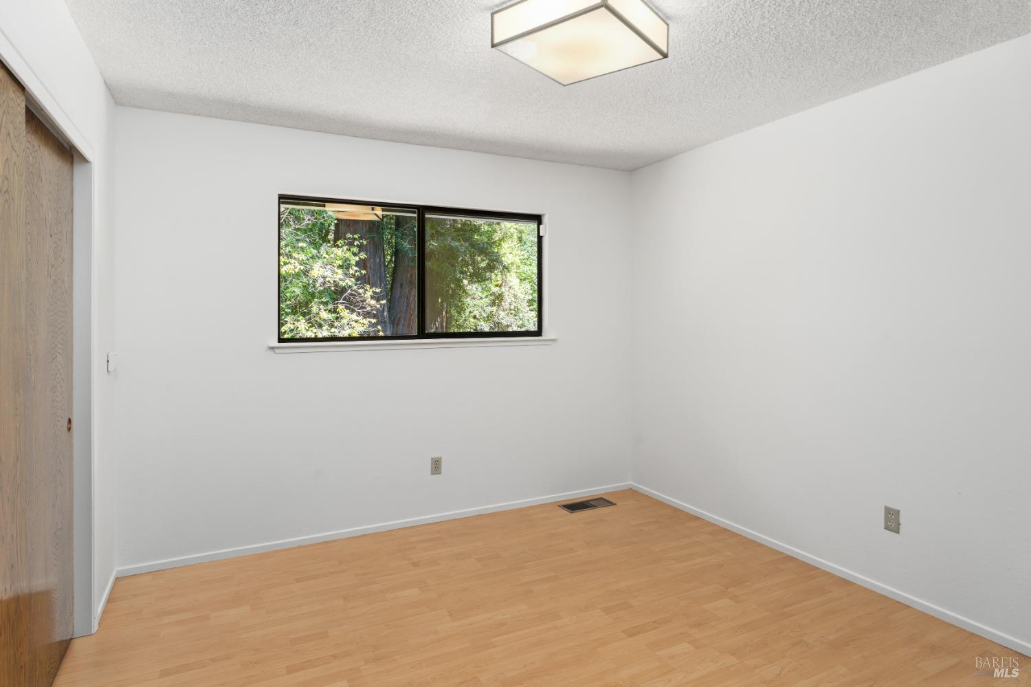 1122 W Standley Street Ukiah CA 95482