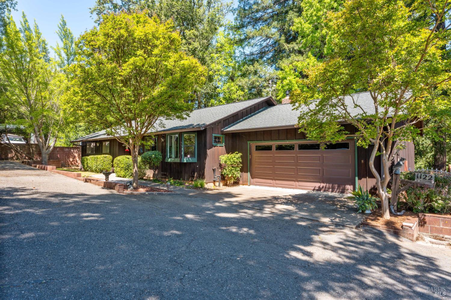 1122 W Standley Street Ukiah CA 95482
