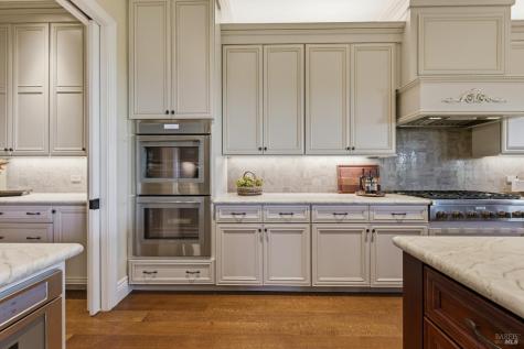 3799 Shillingford Place Santa Rosa CA 95404