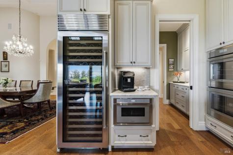 3799 Shillingford Place Santa Rosa CA 95404