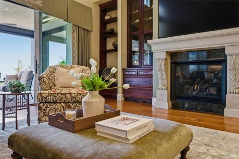 3799 Shillingford Place Santa Rosa CA 95404