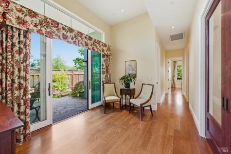 3799 Shillingford Place Santa Rosa CA 95404