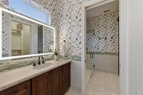 3799 Shillingford Place Santa Rosa CA 95404