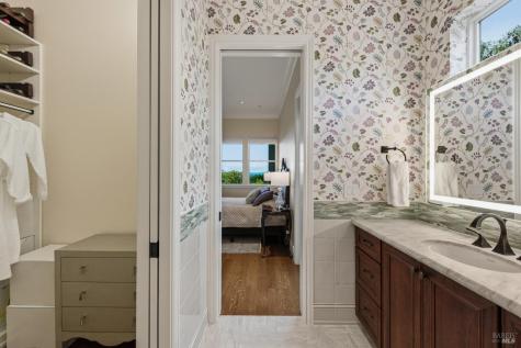3799 Shillingford Place Santa Rosa CA 95404