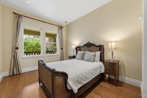 3799 Shillingford Place Santa Rosa CA 95404