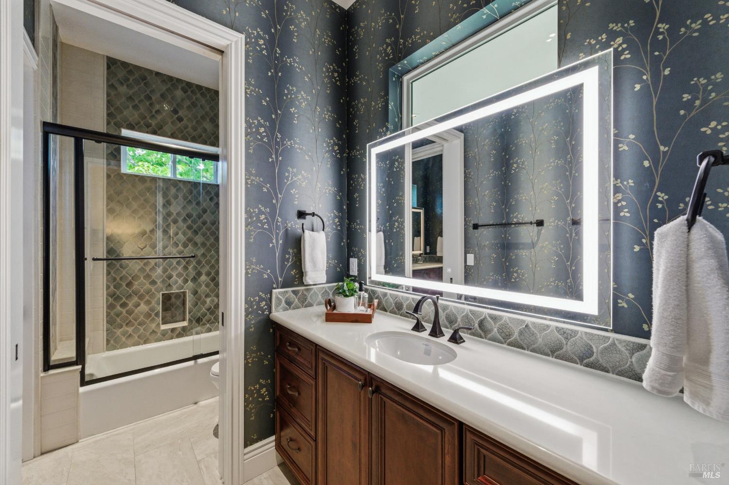 3799 Shillingford Place Santa Rosa CA 95404