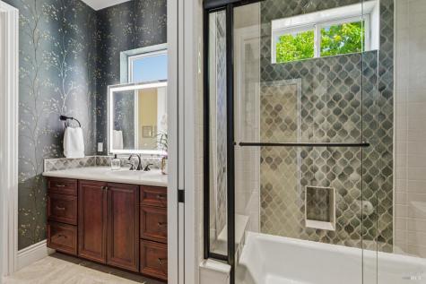 3799 Shillingford Place Santa Rosa CA 95404