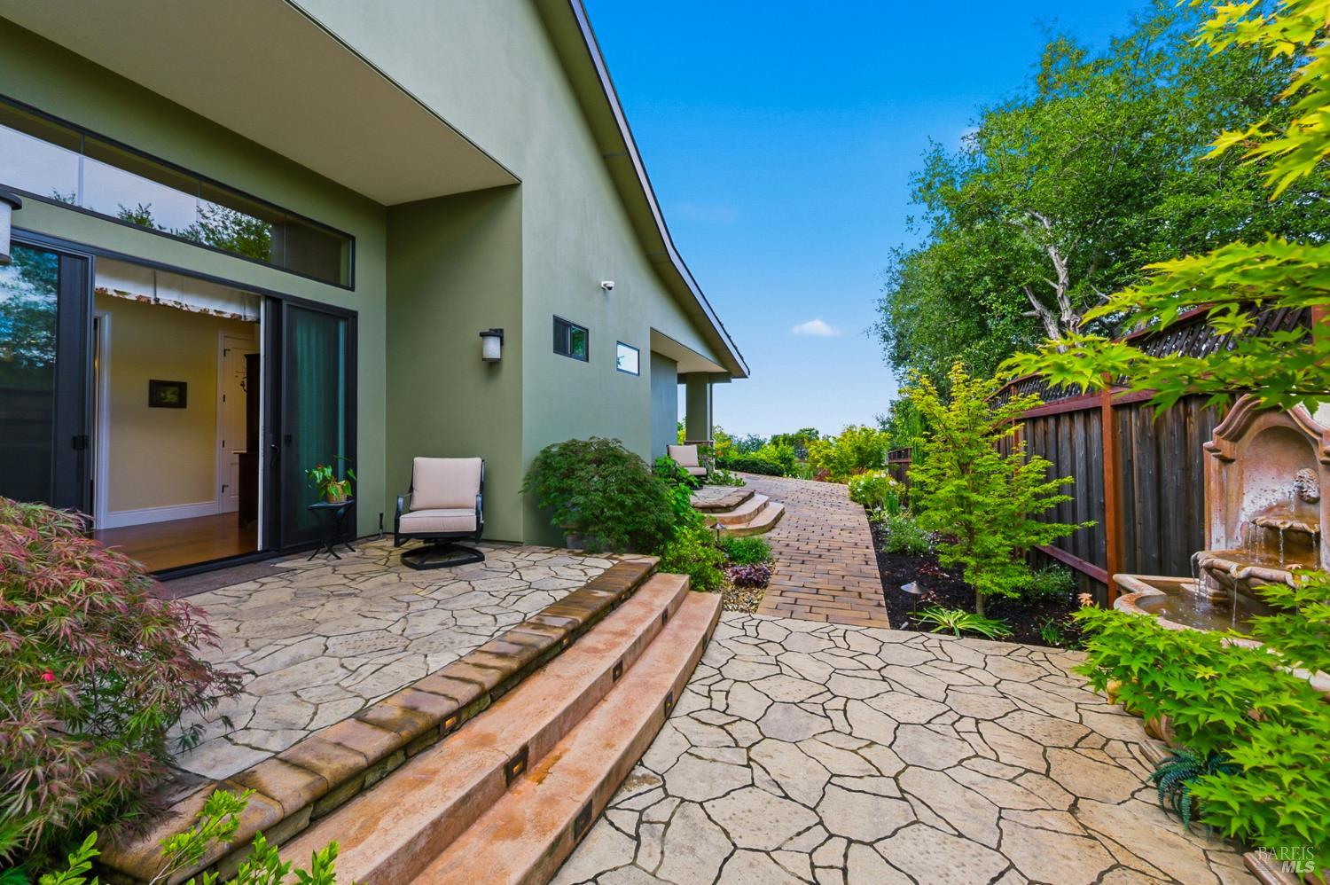 3799 Shillingford Place Santa Rosa CA 95404
