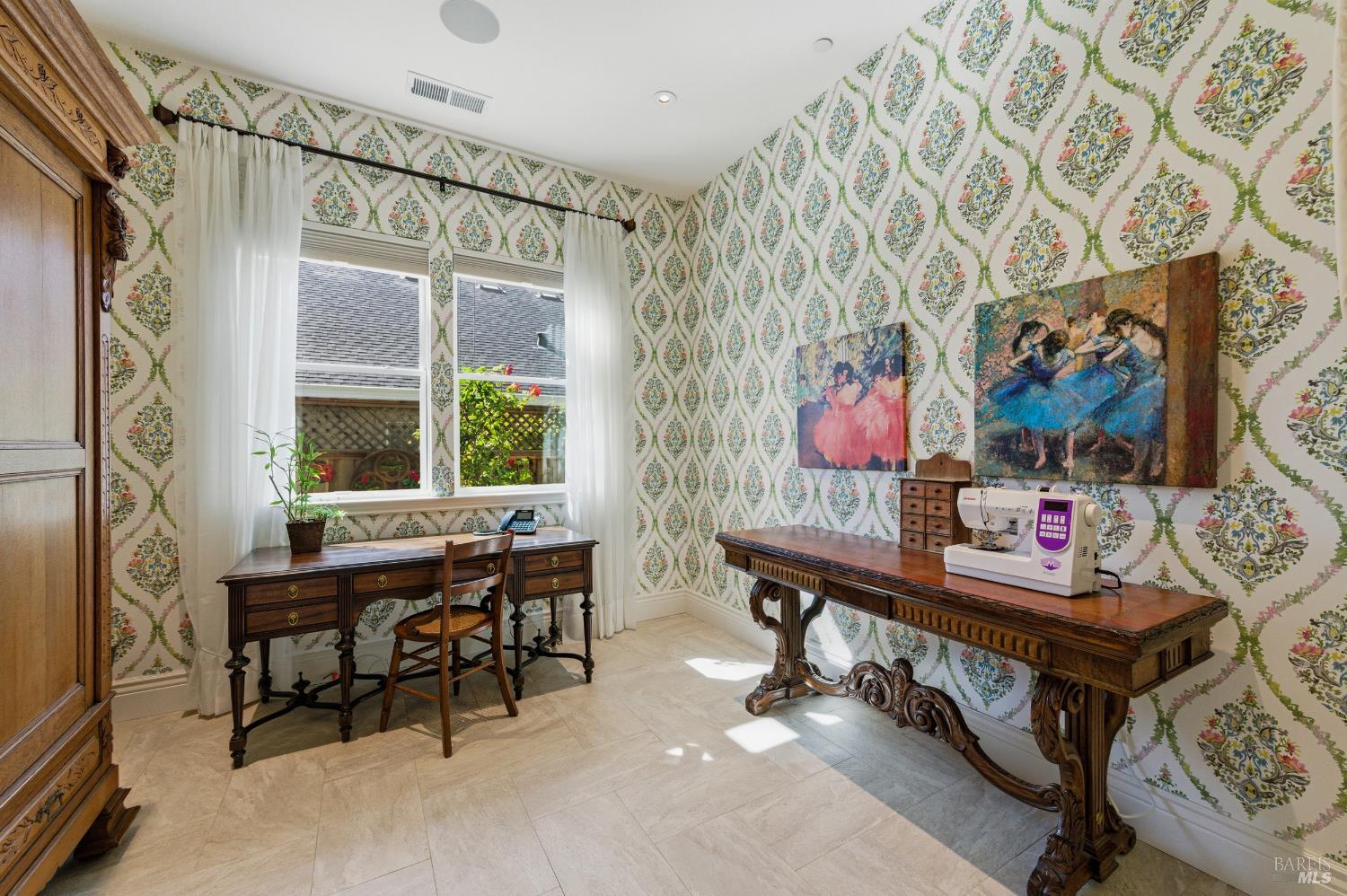 3799 Shillingford Place Santa Rosa CA 95404