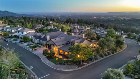 3799 Shillingford Place Santa Rosa CA 95404