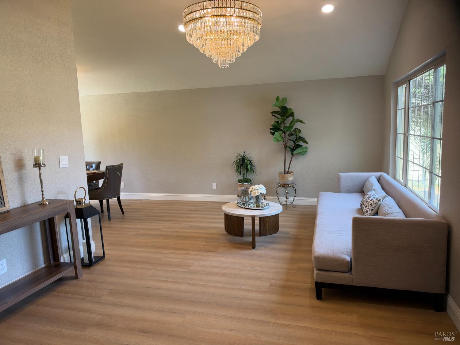 137 Valhalla Court Vacaville CA 95687