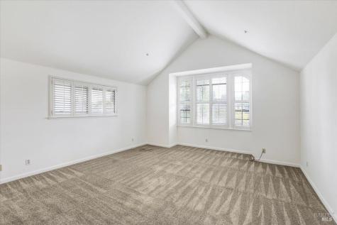 401 Fairway Court Healdsburg CA 95448