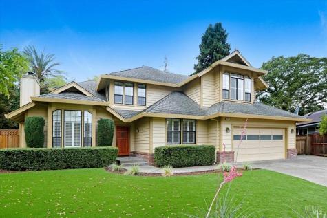 401 Fairway Court Healdsburg CA 95448