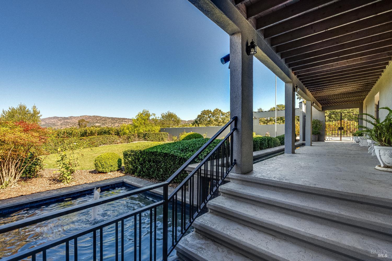 1095 Hardman Avenue Napa CA 94558
