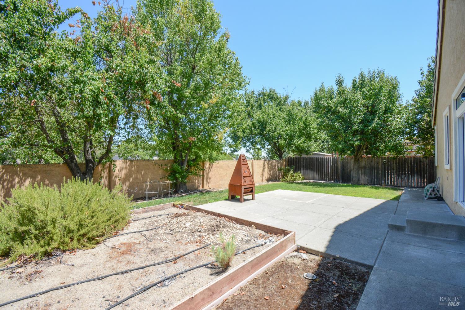 613 Edenderry Drive Vacaville CA 95688