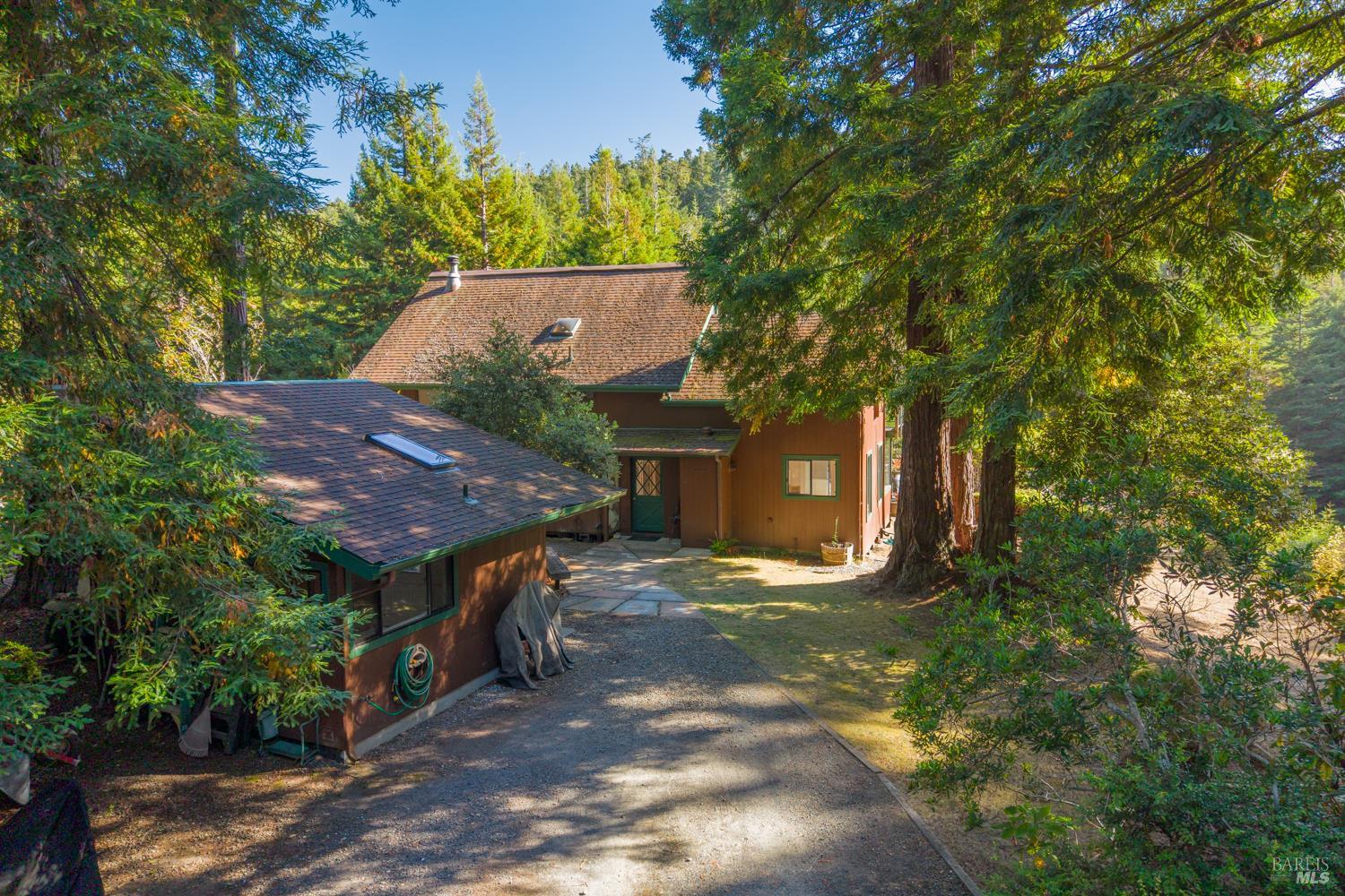 41341 Harris Ranch Road Point Arena CA 95468