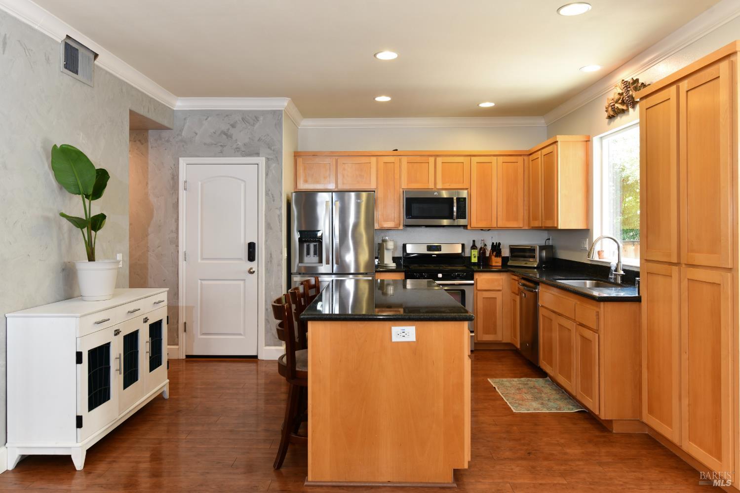 729 Fresno Avenue Santa Rosa CA 95407
