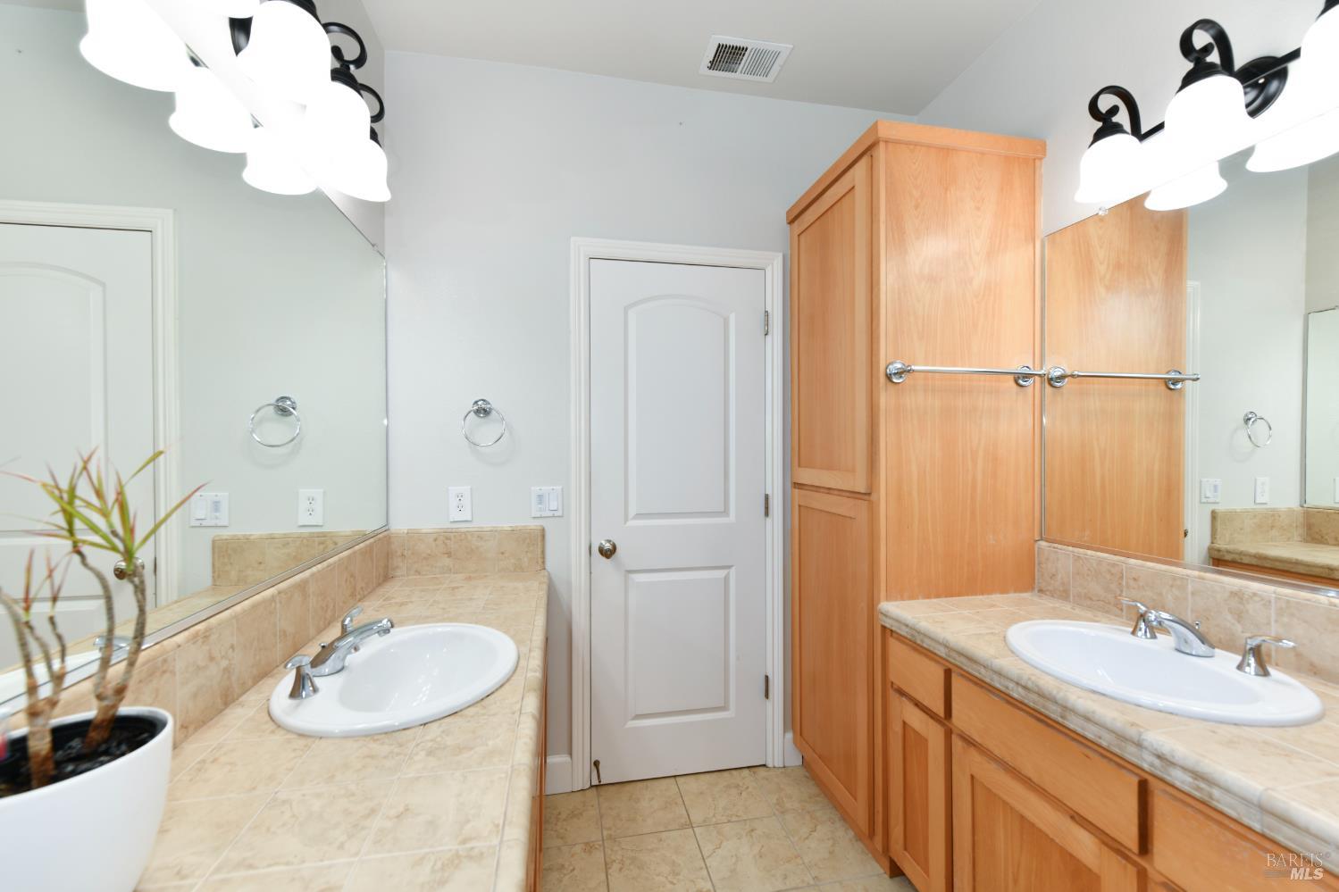 729 Fresno Avenue Santa Rosa CA 95407