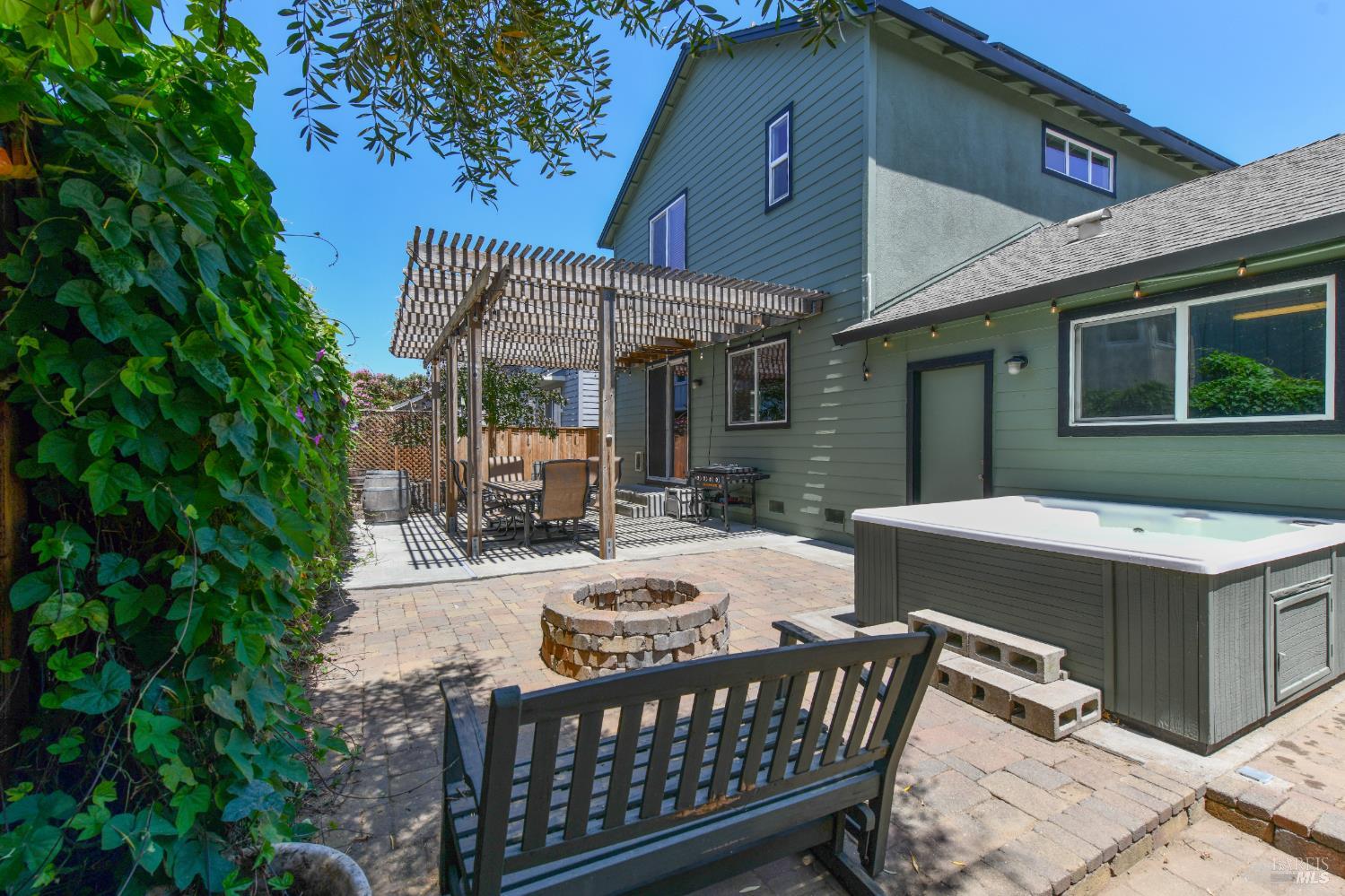 729 Fresno Avenue Santa Rosa CA 95407